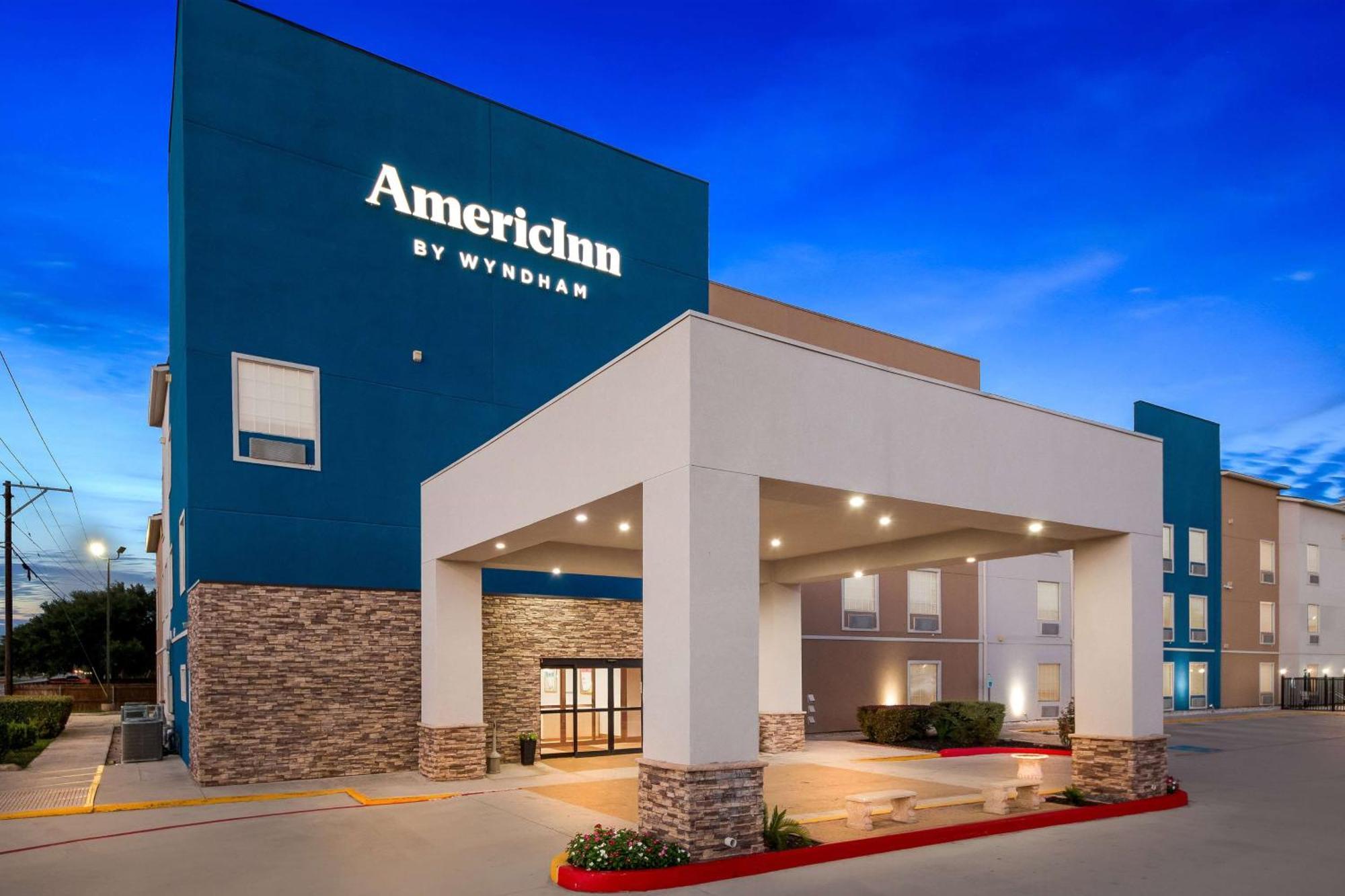 Americinn By Wyndham New Braunfels Exterior photo