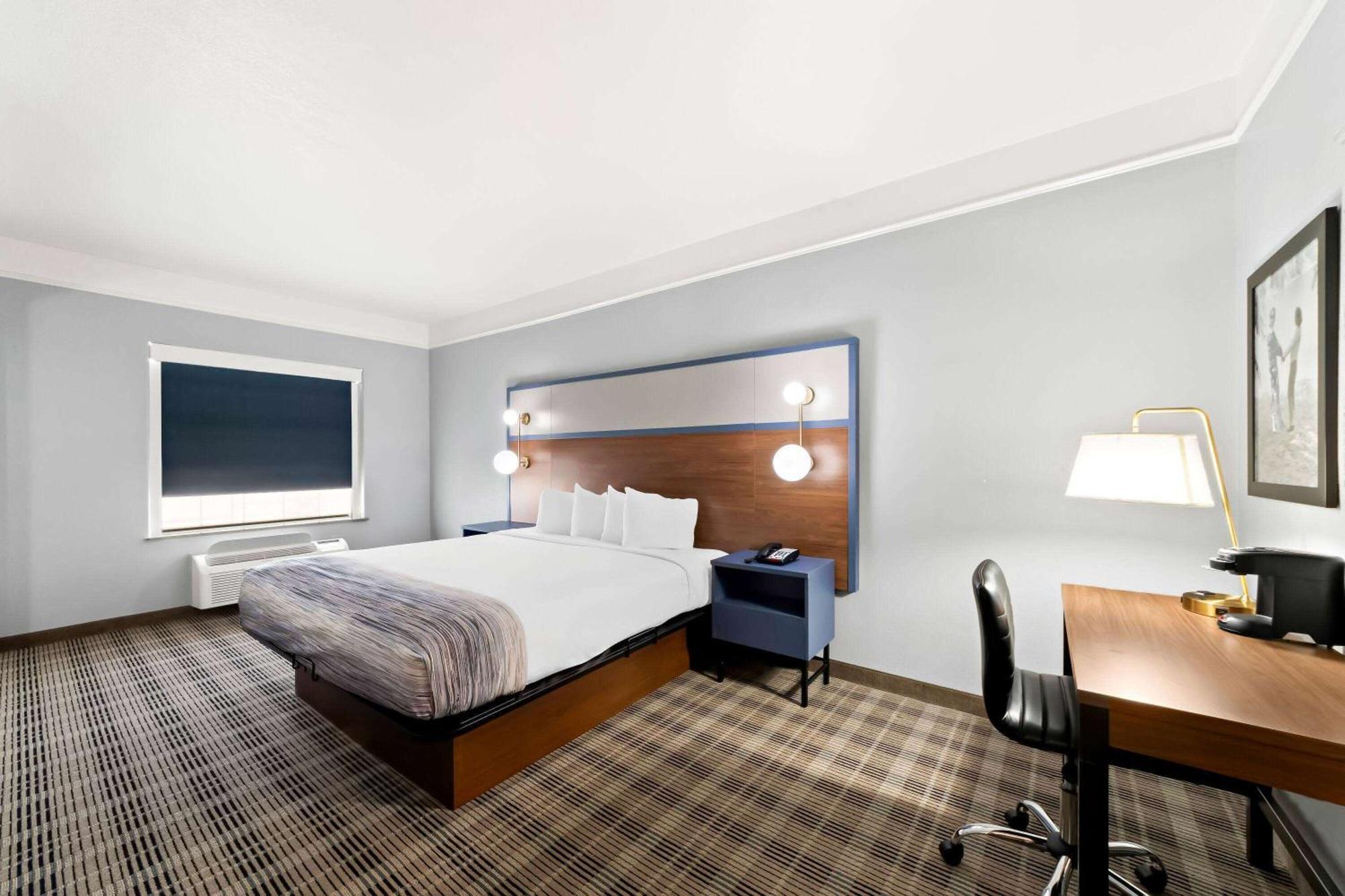Americinn By Wyndham New Braunfels Exterior photo
